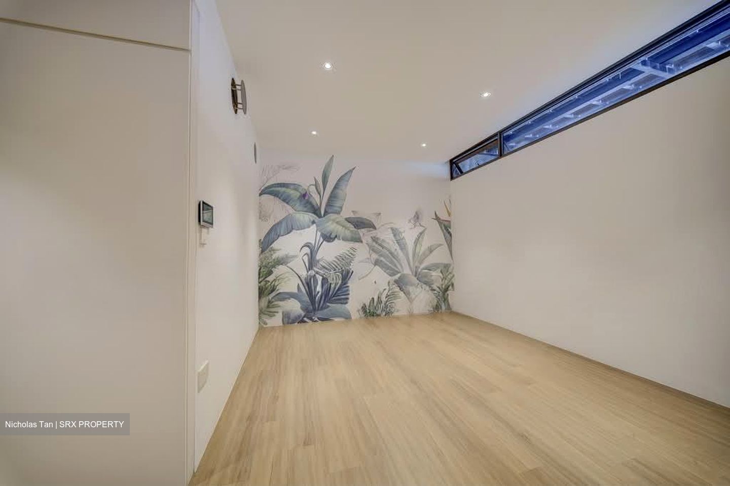 Watten Residences (D11), Terrace #573991281